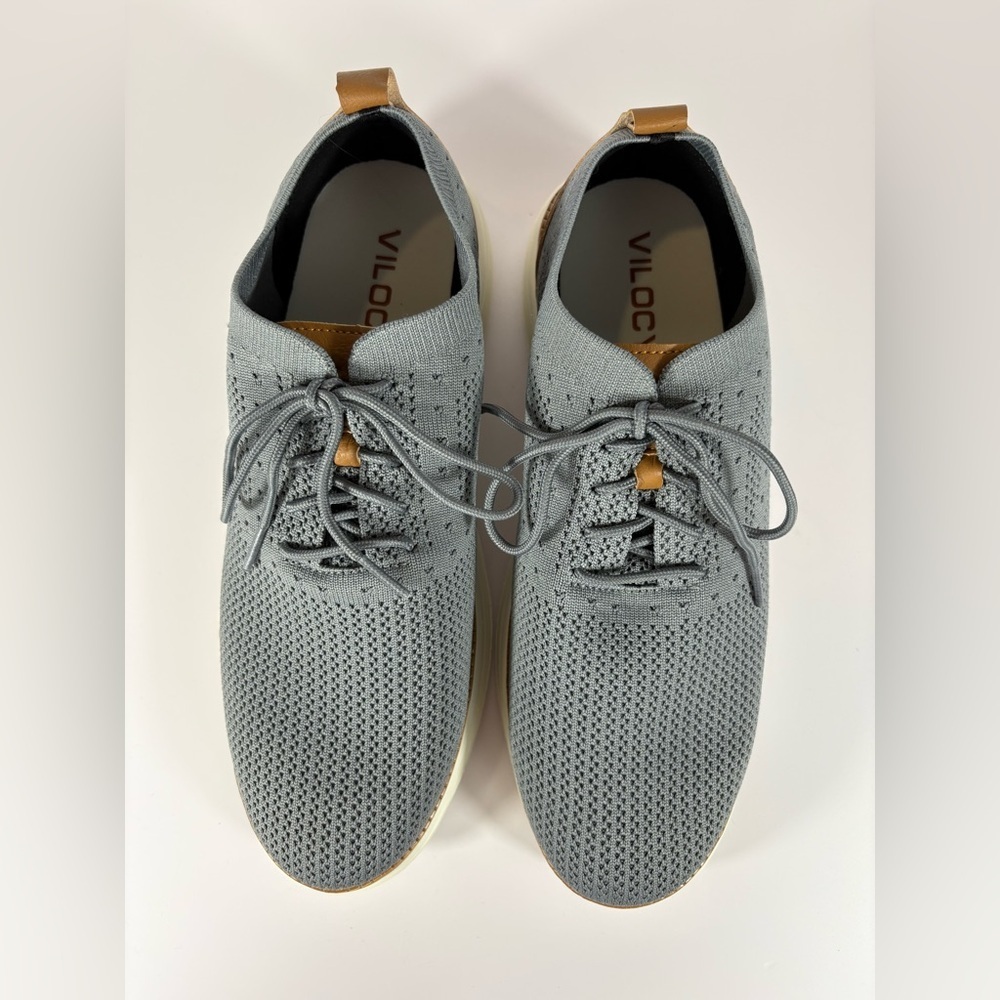 Vilocy’s Men’s Mesh Dress Sneakers